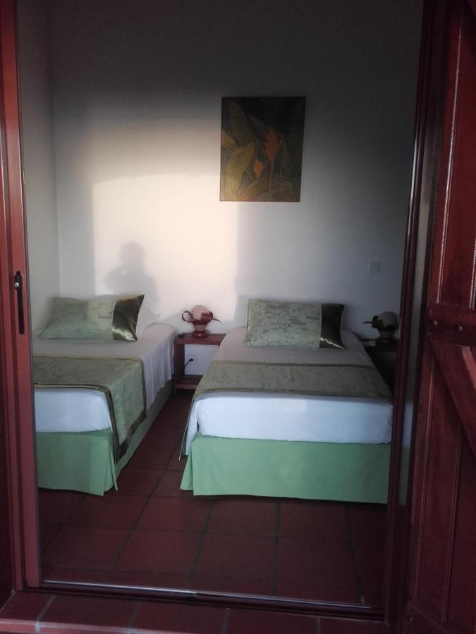 Chambre D'Hotes "Villa Rayon Vert" Deshaies Eksteriør bilde